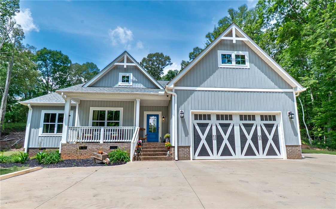 Property image 2 at 1019 Glen Road, Seneca, SC 29672