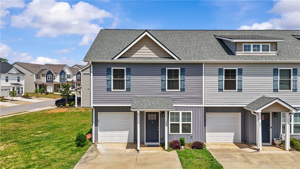 406 Bee Cove Way