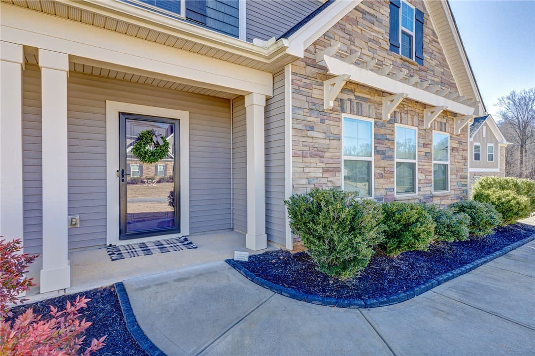 Property image 4 at 352 Avendell Drive, Easley, SC 29642