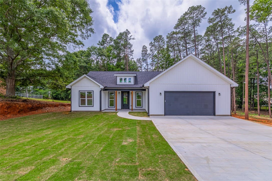 Property image 2 at 115 Century Court, Pendleton, SC 29670