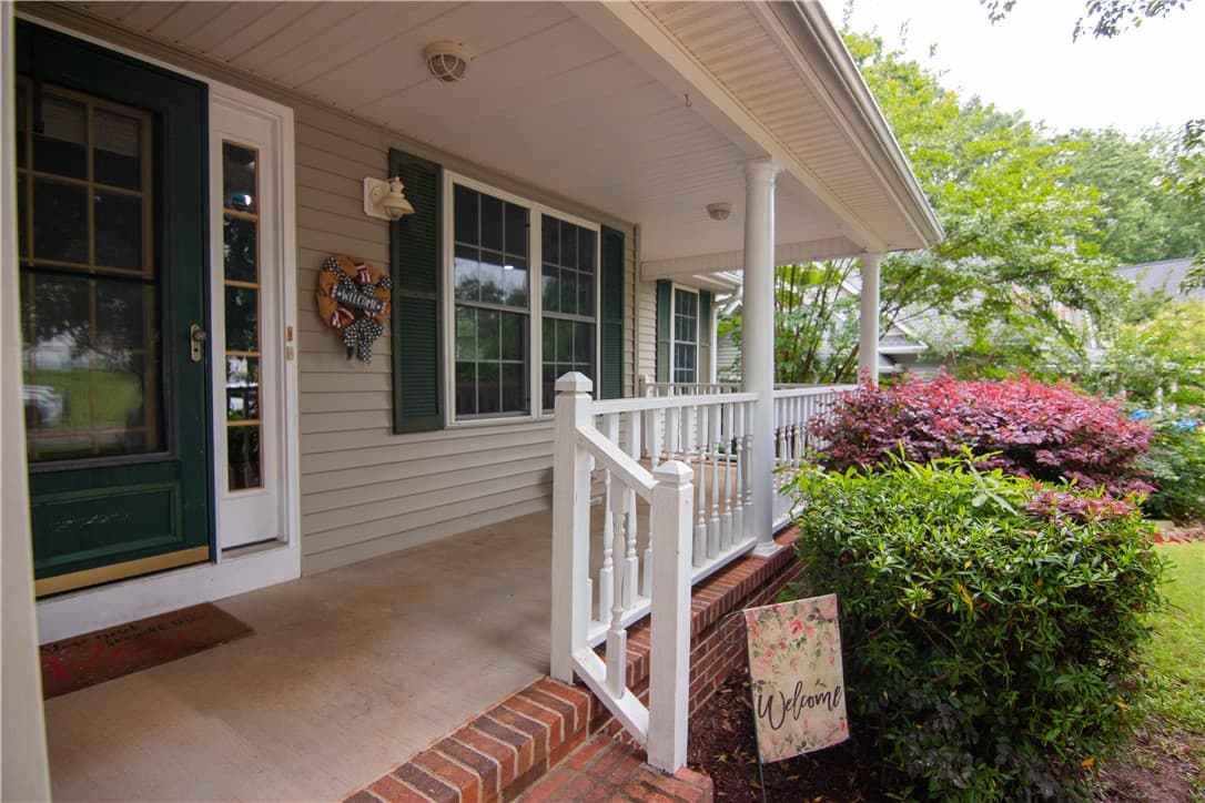 Property image 2 at 124 Grand Oak Circle, Pendleton, SC 29670