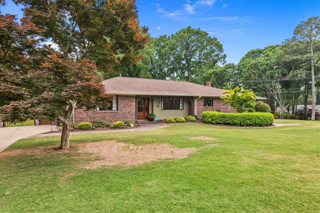 Property image 3 at 1100 Greenacres, Anderson, SC 29621