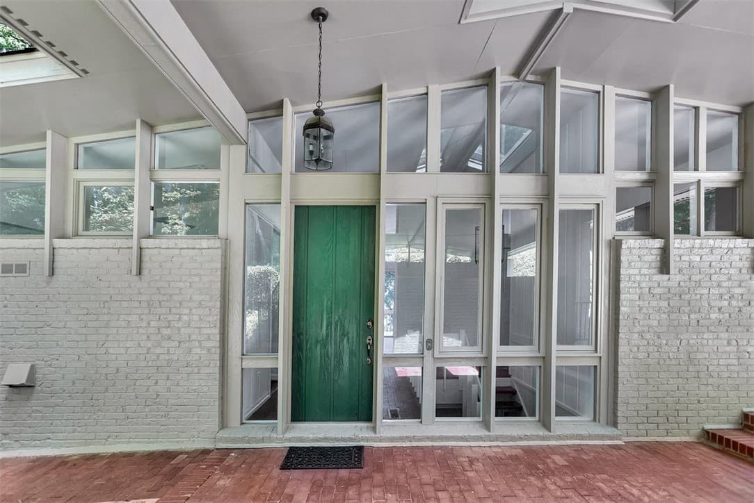 Property image 4 at 1613 S Arlington Drive, Seneca, SC 29672