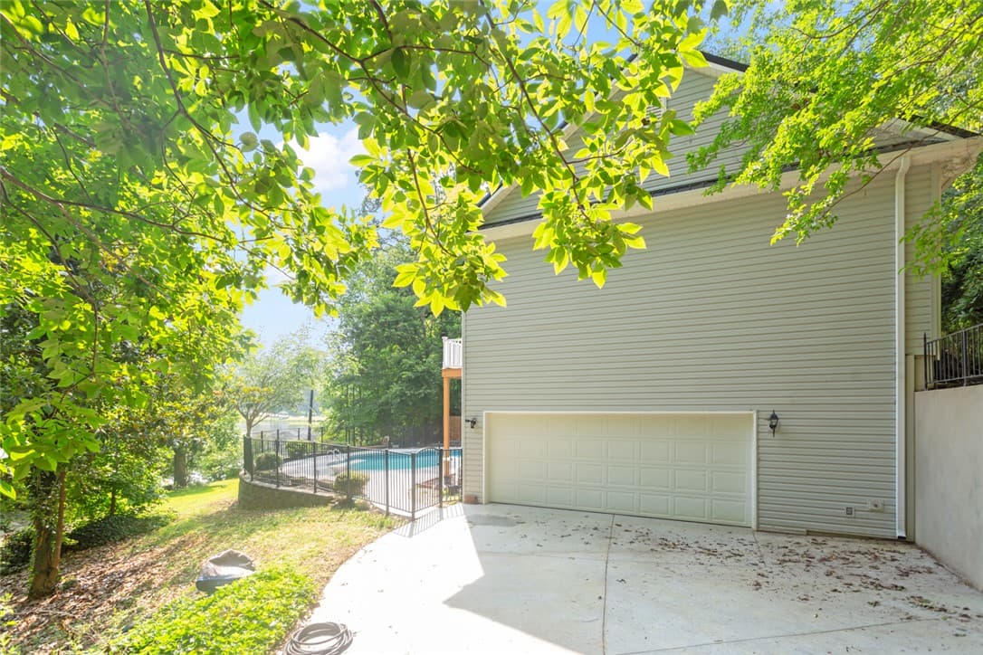 Property image 5 at 204 Lakeside Drive, Walhalla, SC 29691