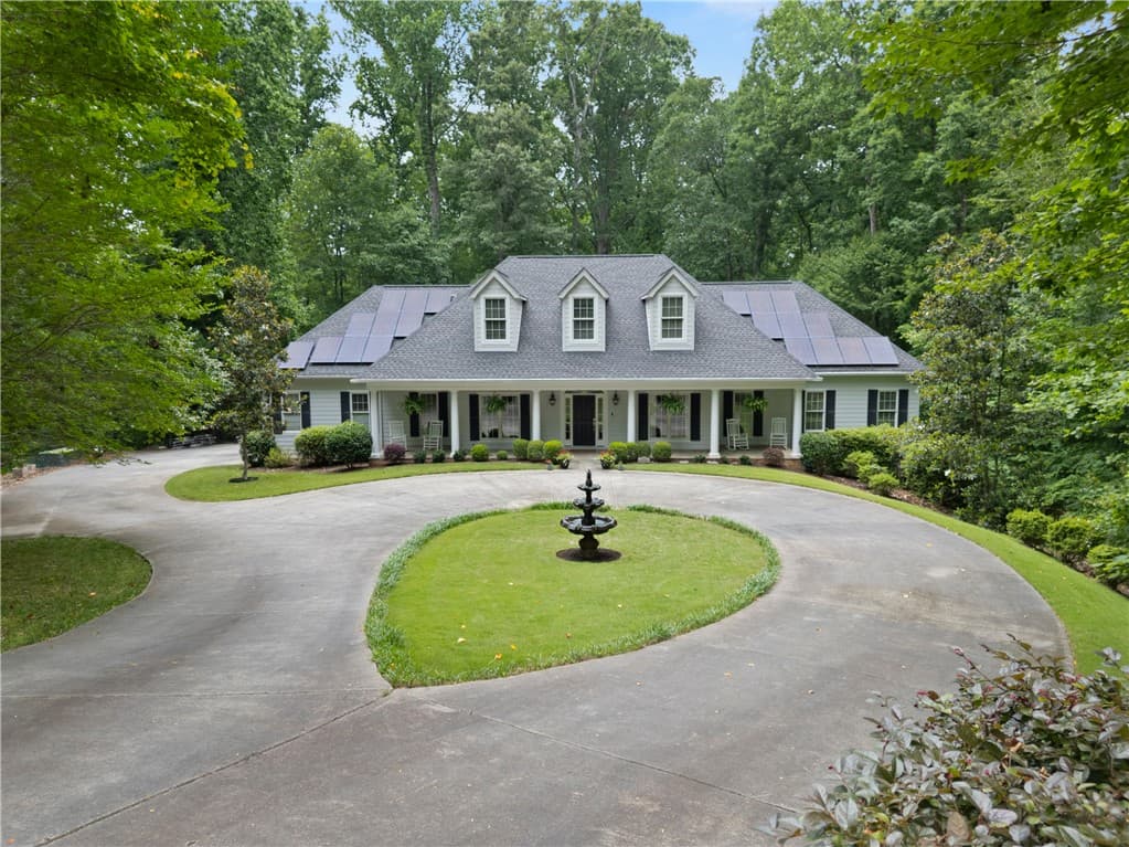 Property image 2 at 119 Oak Crest Circle, Seneca, SC 29672